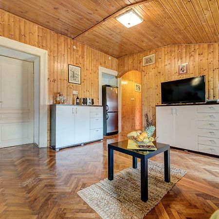 D&L Apartment In Center Pula Exteriér fotografie